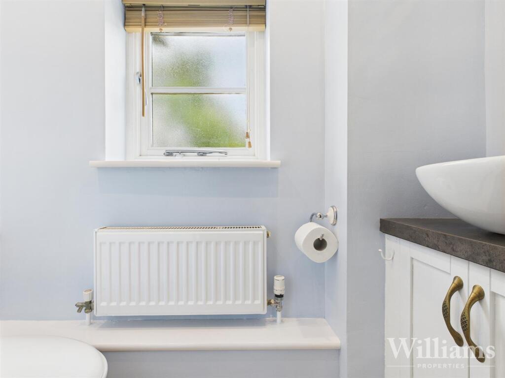 CAM04950G0-PR0095-STILL008 - Copy.jpg