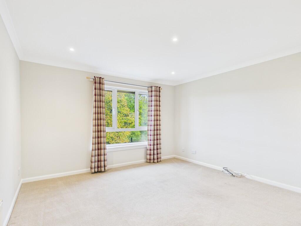 CAM05526G0-PR0048...