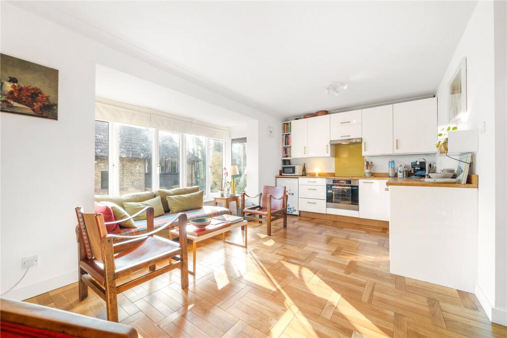 Reception/Kitchen