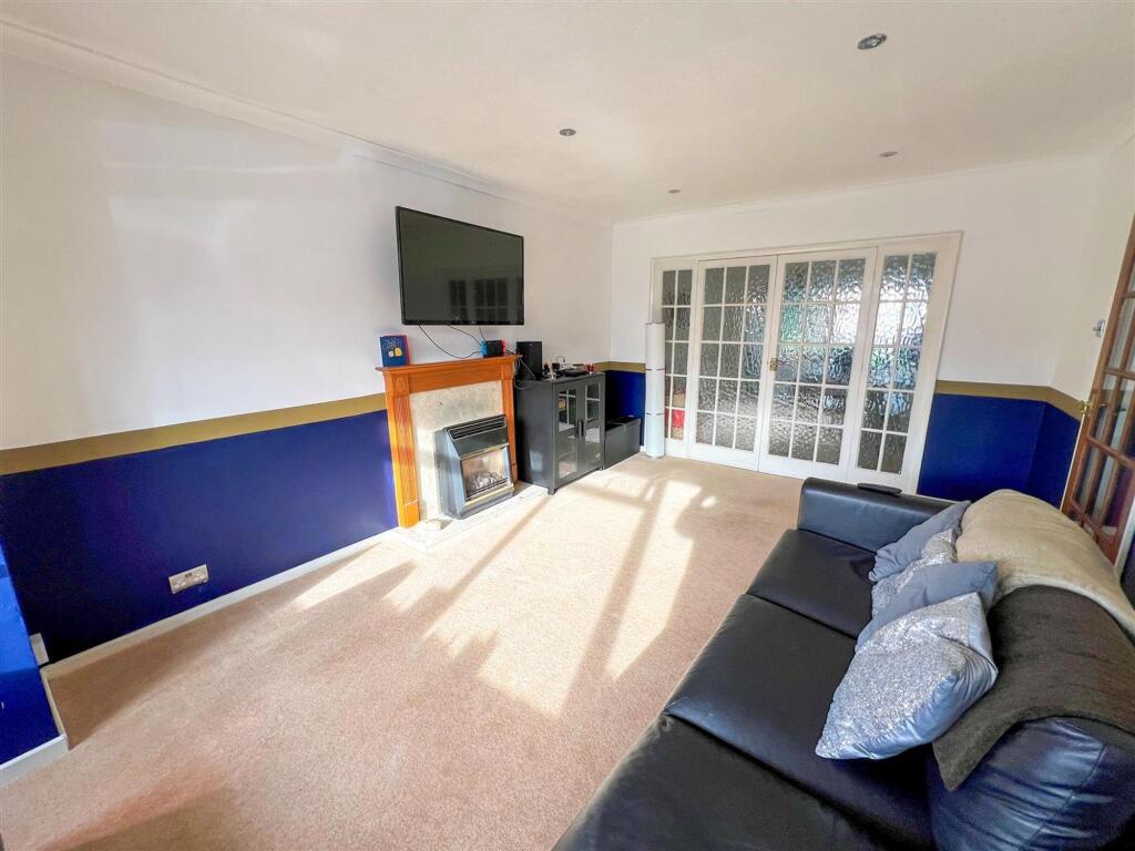 St Nicolas Park Drive - Image-21.jpg