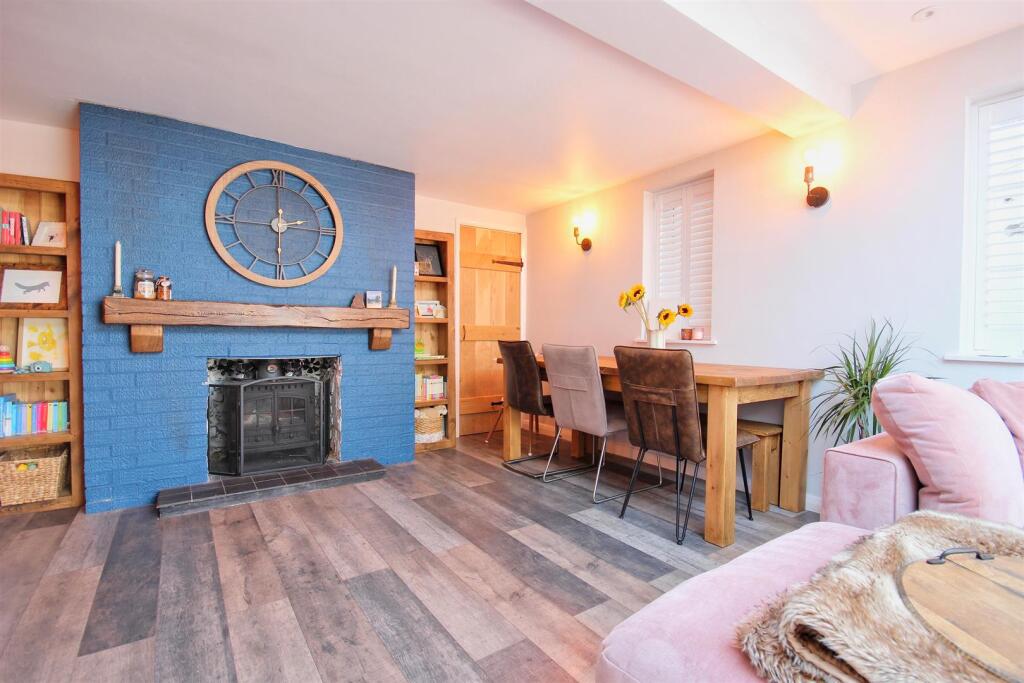 REAR LOUNGE &amp; DINING ROOM