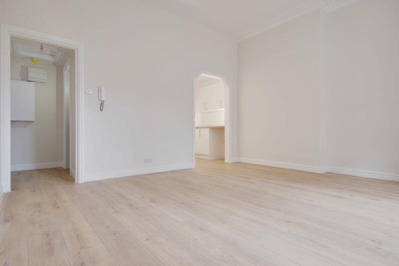Studio Living/Bedroom