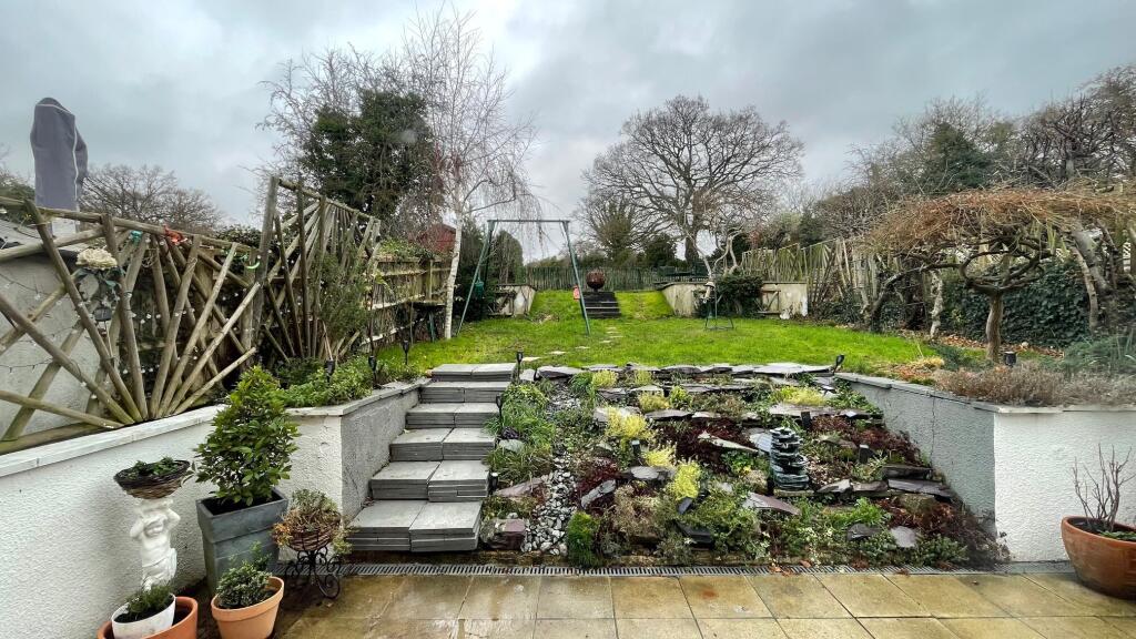 20. Garden 3