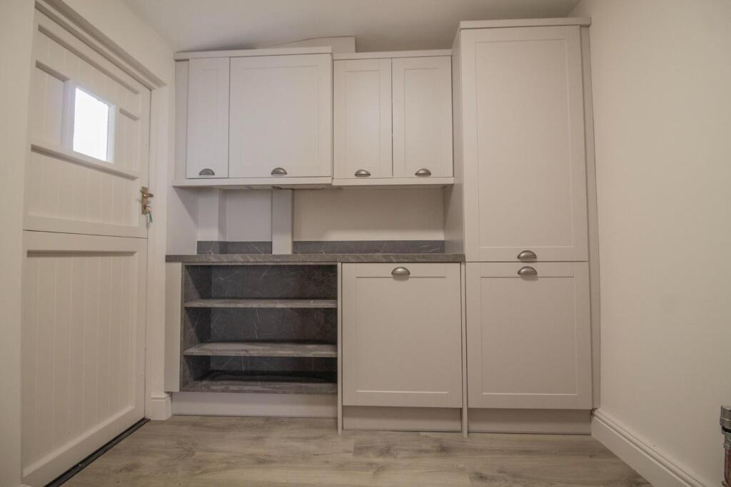 16 Whiting Street [Utility Room and Cloakroom 02] 