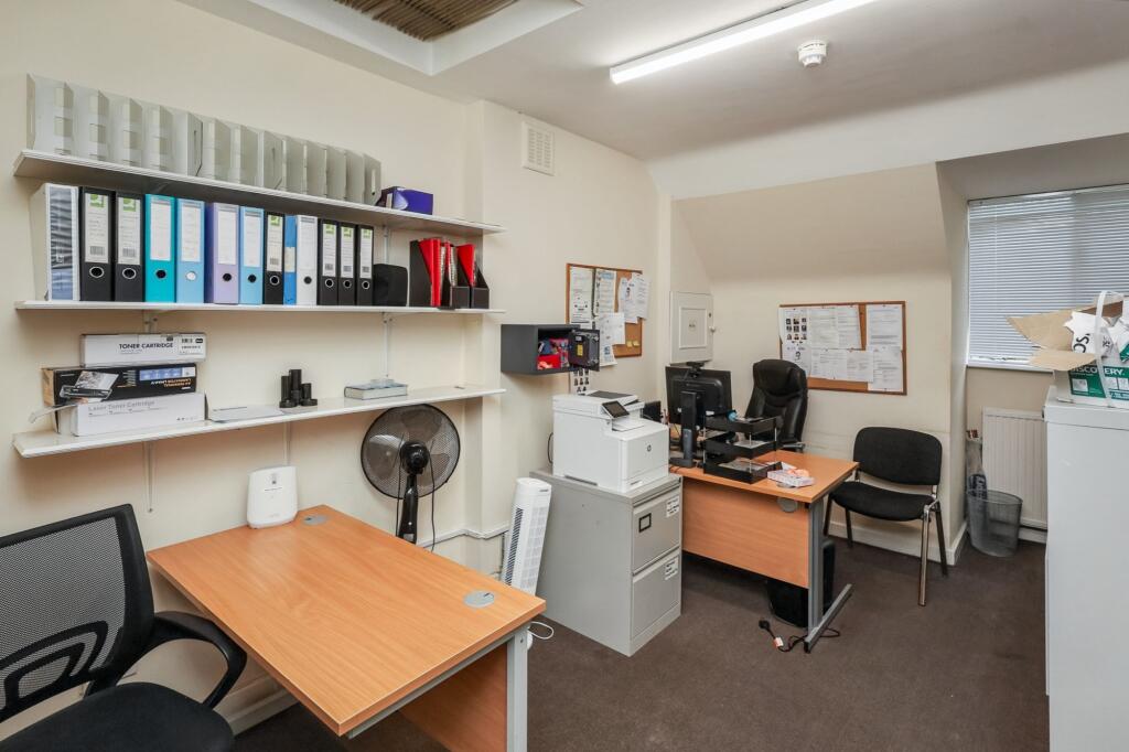 4 Antrim Grove, Belsize Park, London NW3 4XR