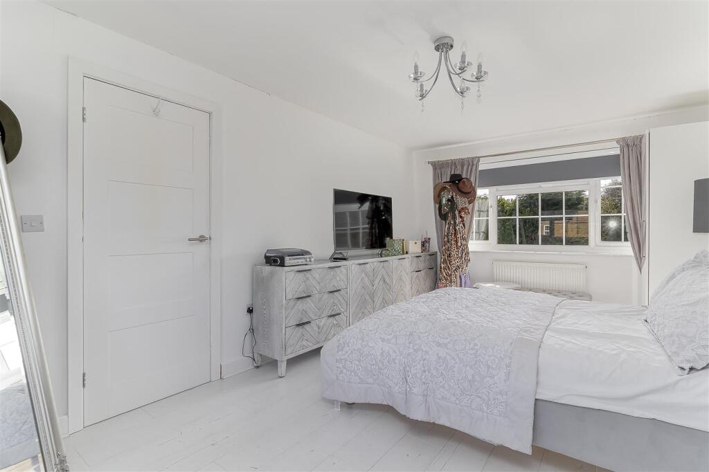 Master Bedroom - A.jpg