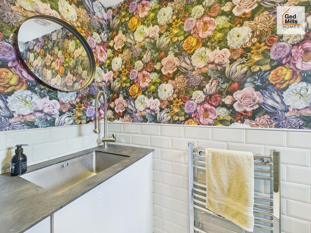 CAM04261G0-PR0102...