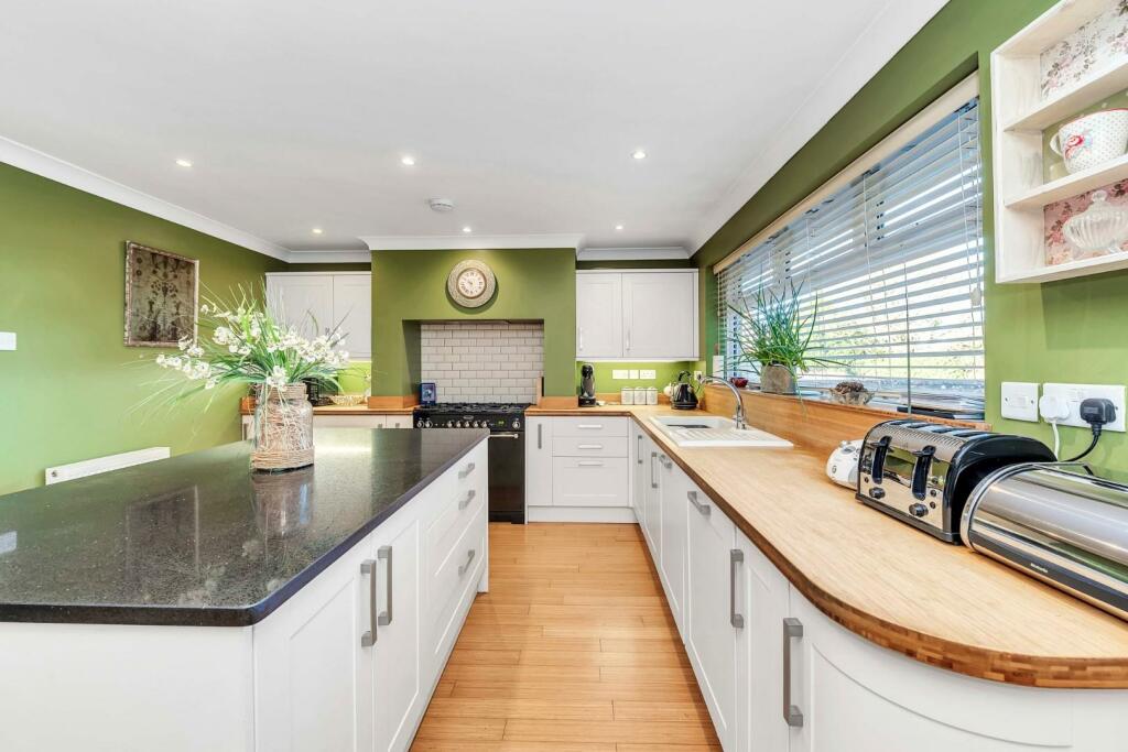 8 Sicklesmere Road [Kitchen] 03.jpg