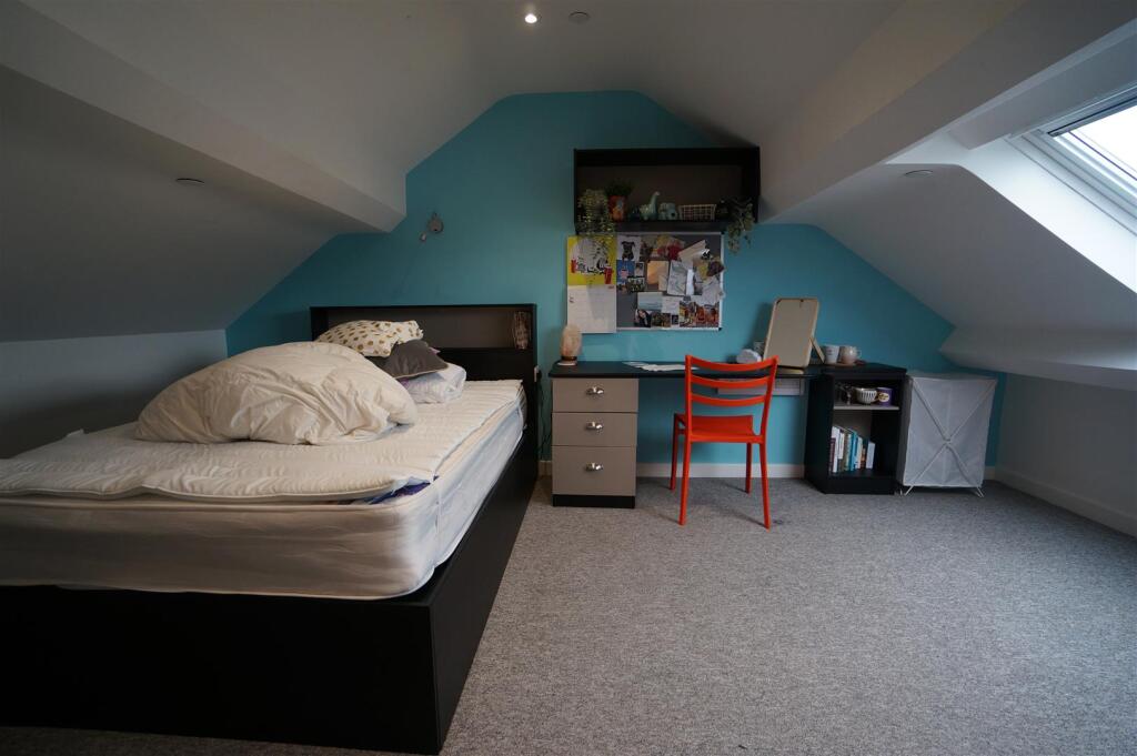 5HolyheadRd_B7.JPG