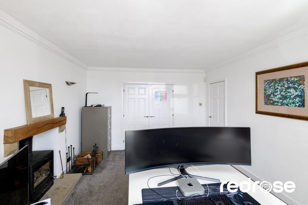 web_338 Croston R...