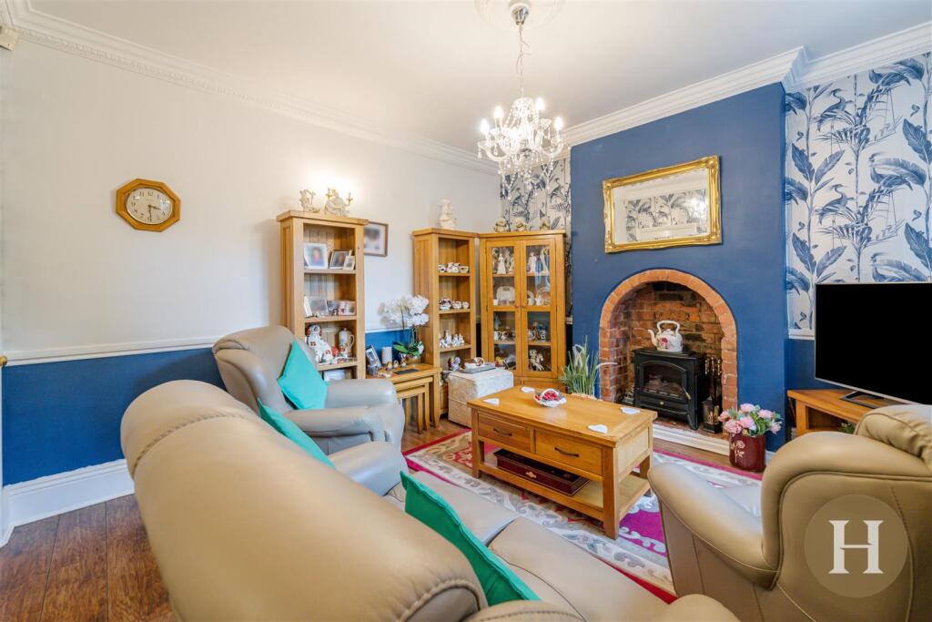 Hadleigh Estate Agents-12.jpg