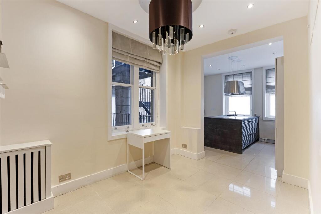 85133_Flat 4 Avenue Court 23-29 Draycott (12).jpg