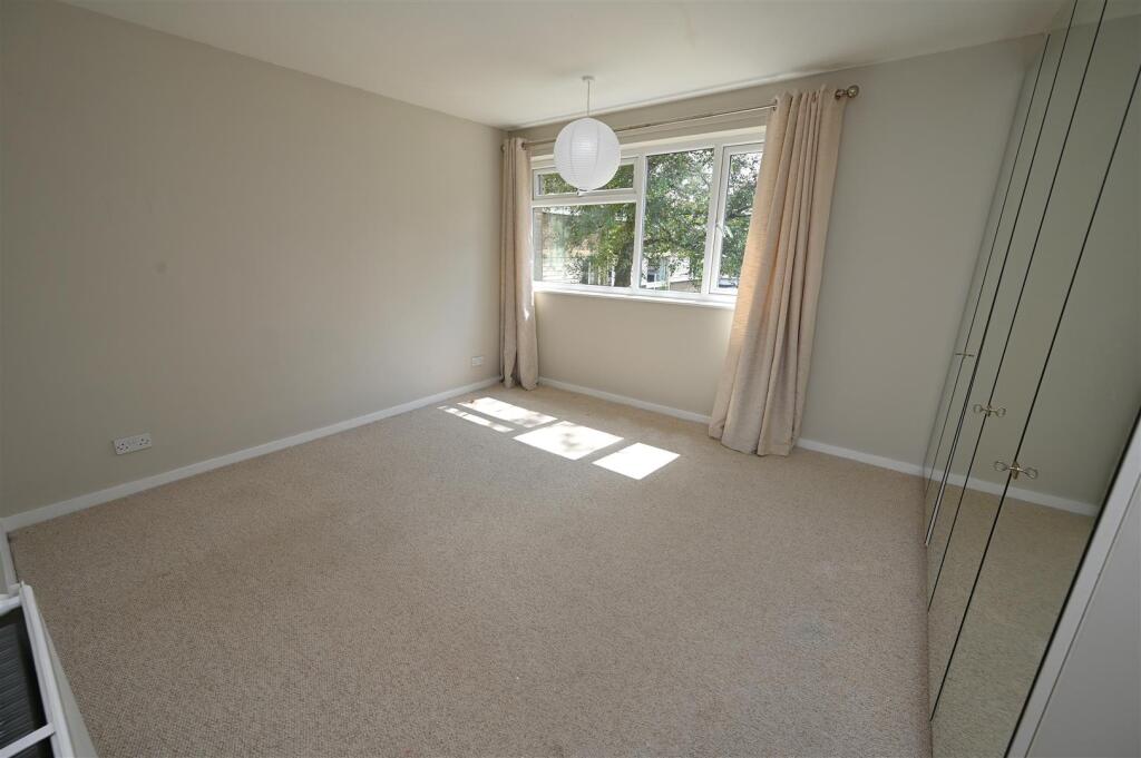 bedroom1.2.JPG