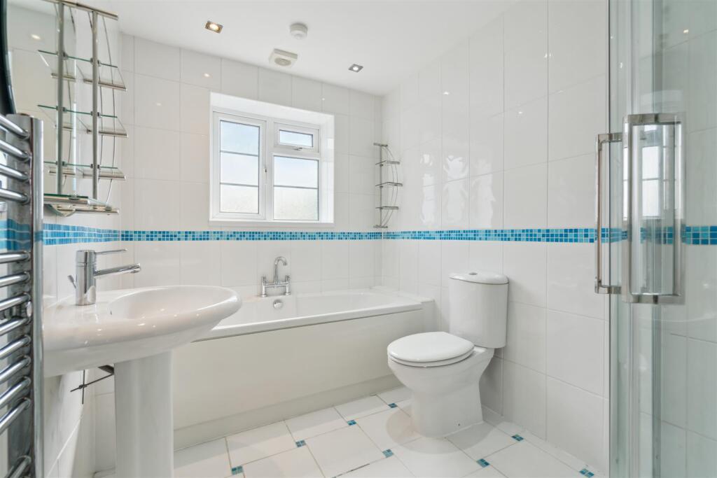 40 Merton Mansions, SW20 8DQ-3.jpg