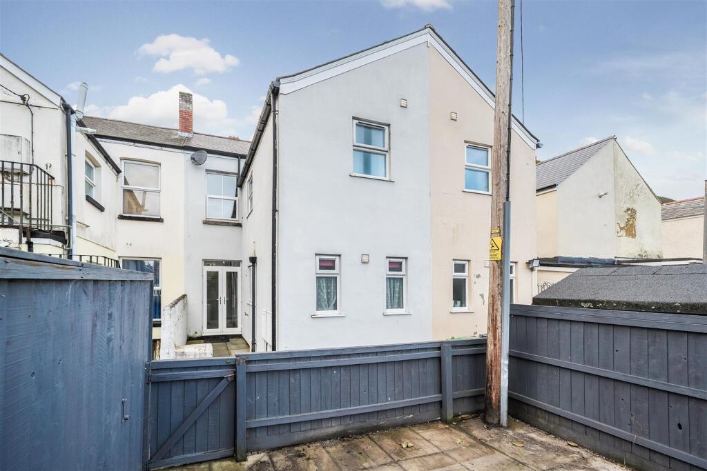 Market Road Rear.jpg