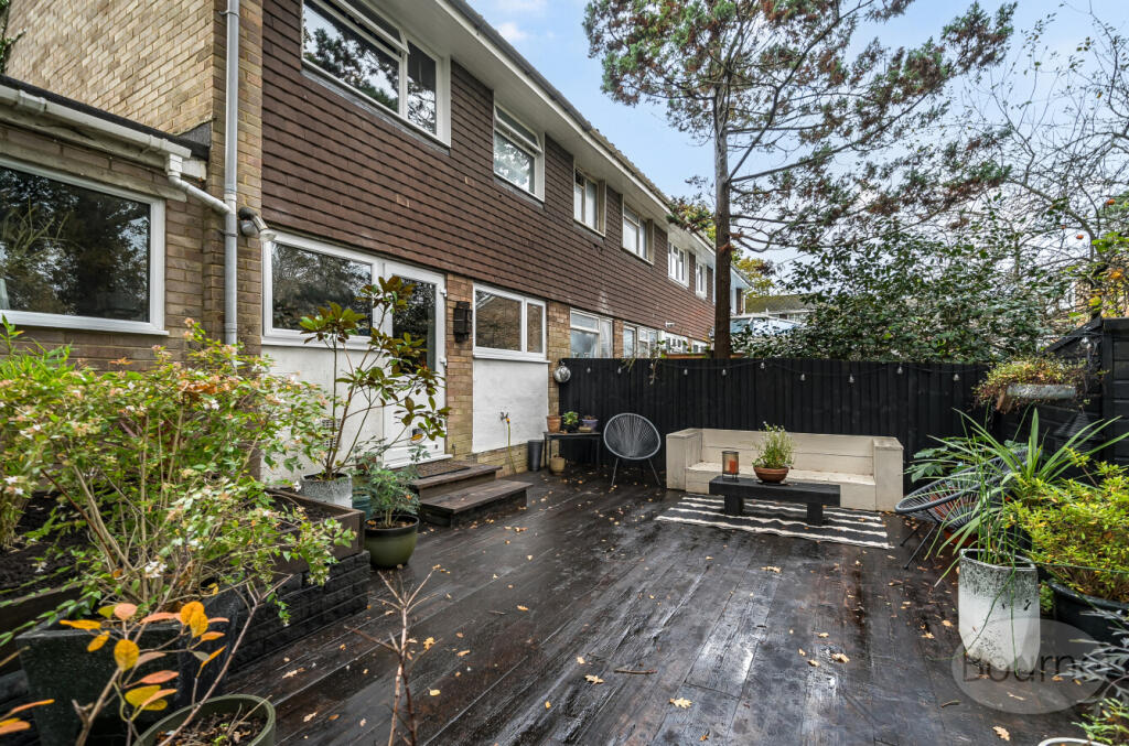 e16a9a1e-5241-40d...