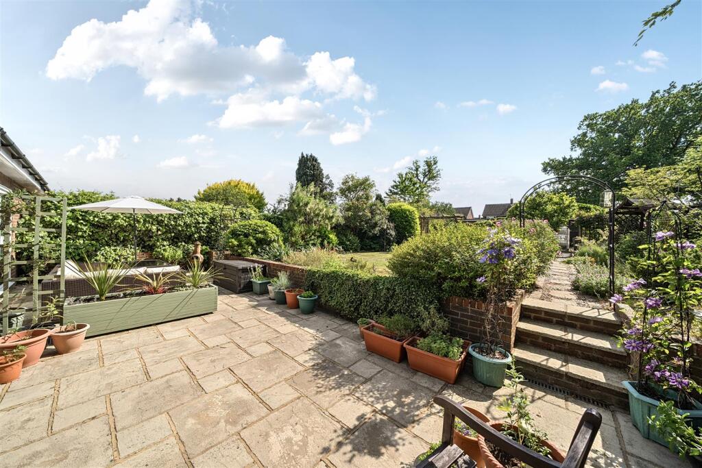 Canterbury Way -  Garden.jpg