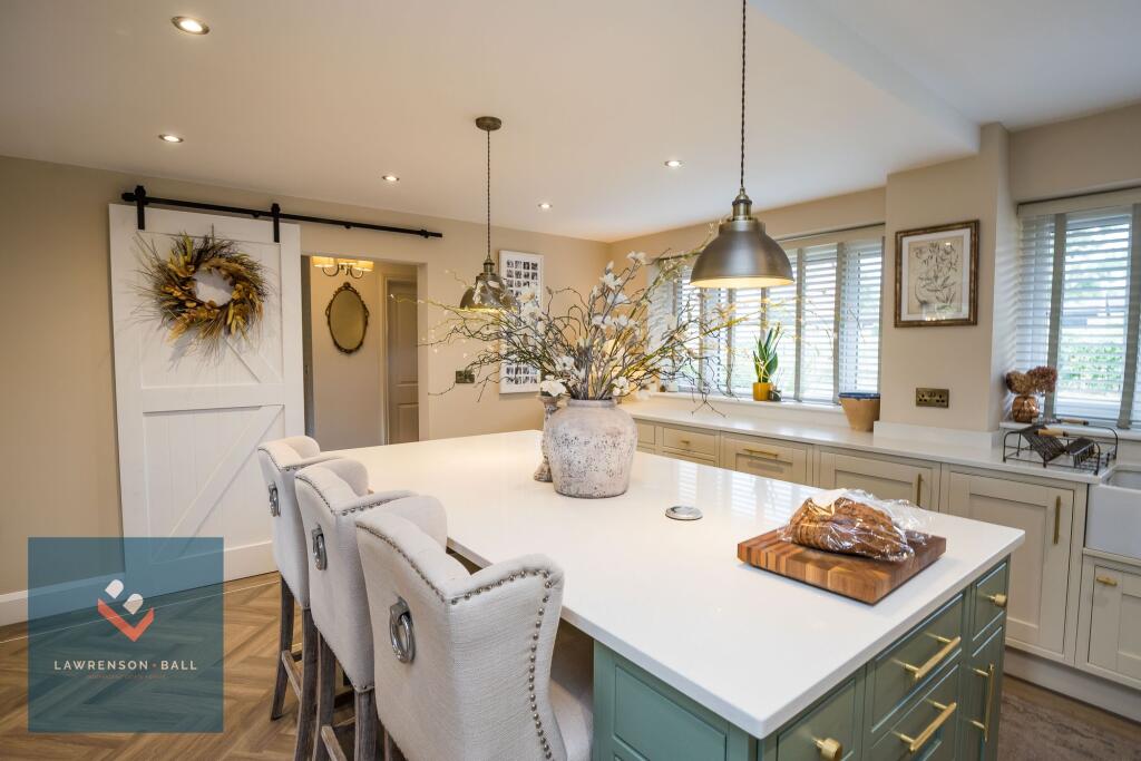 Kitchen/Breakfast Room