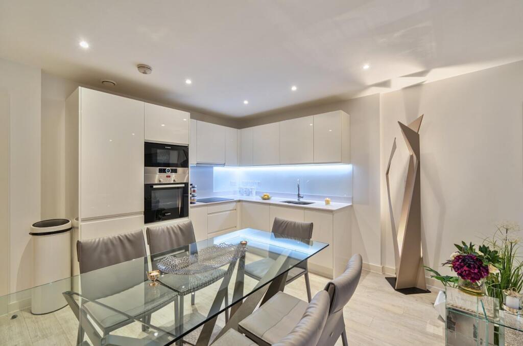 Davidson Frost-Wellings, DFW, Royal Court, Kitchen