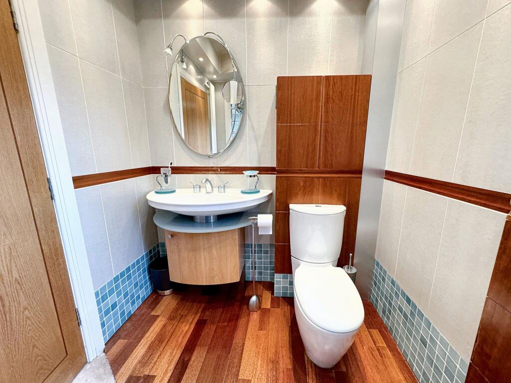 Bedroom Two En-suite
