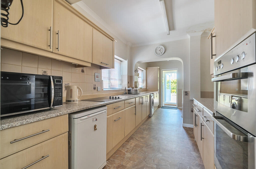 1309140-21-684c21...