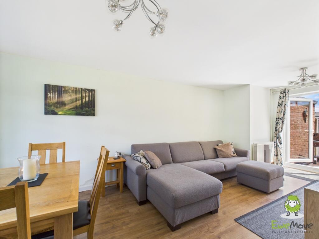 EweMove Estate Agents Basingstoke - Paddock Road 