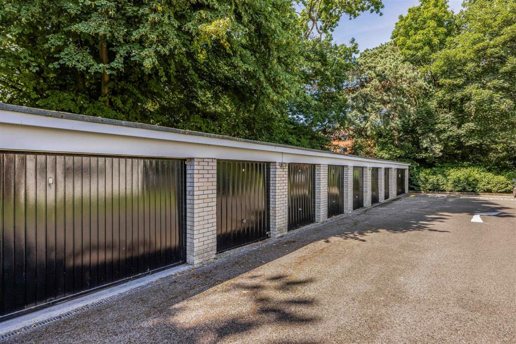 38 Avenue Court, 18-20 The Avenue, Poole-Small-Por