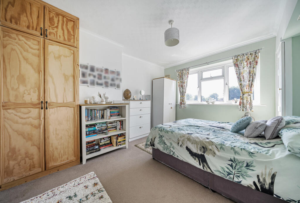 1336011-7-689a344...