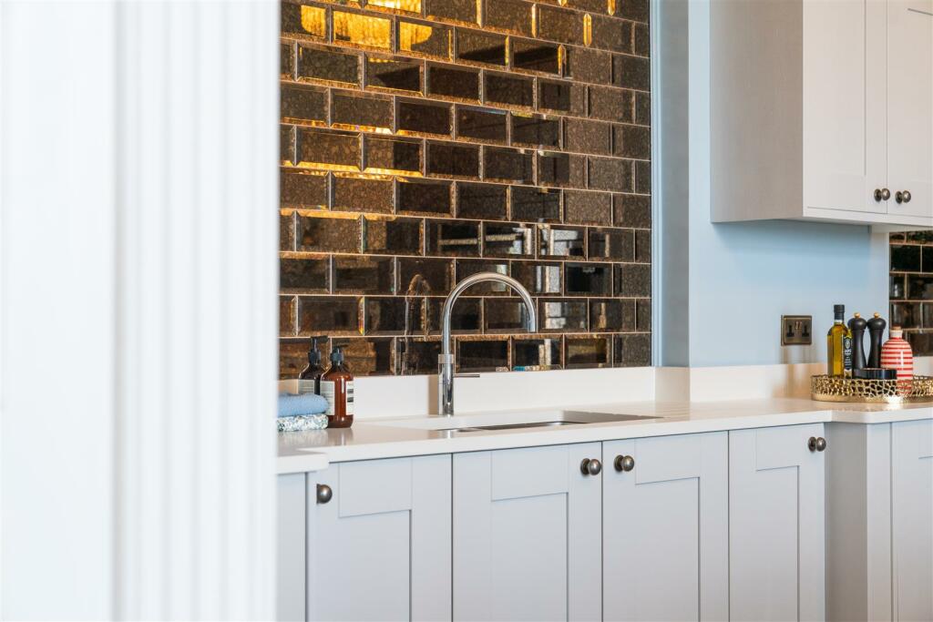 Kitchen-6.jpg