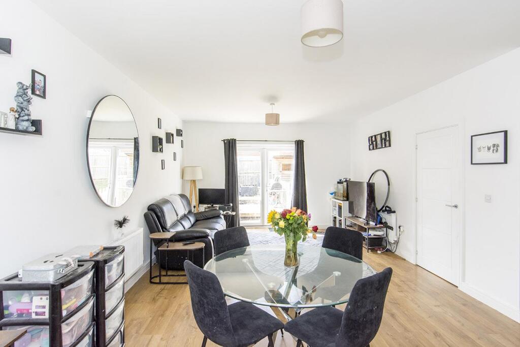 (Dining Area Photo Two)