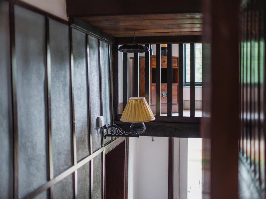 interior43.jpg