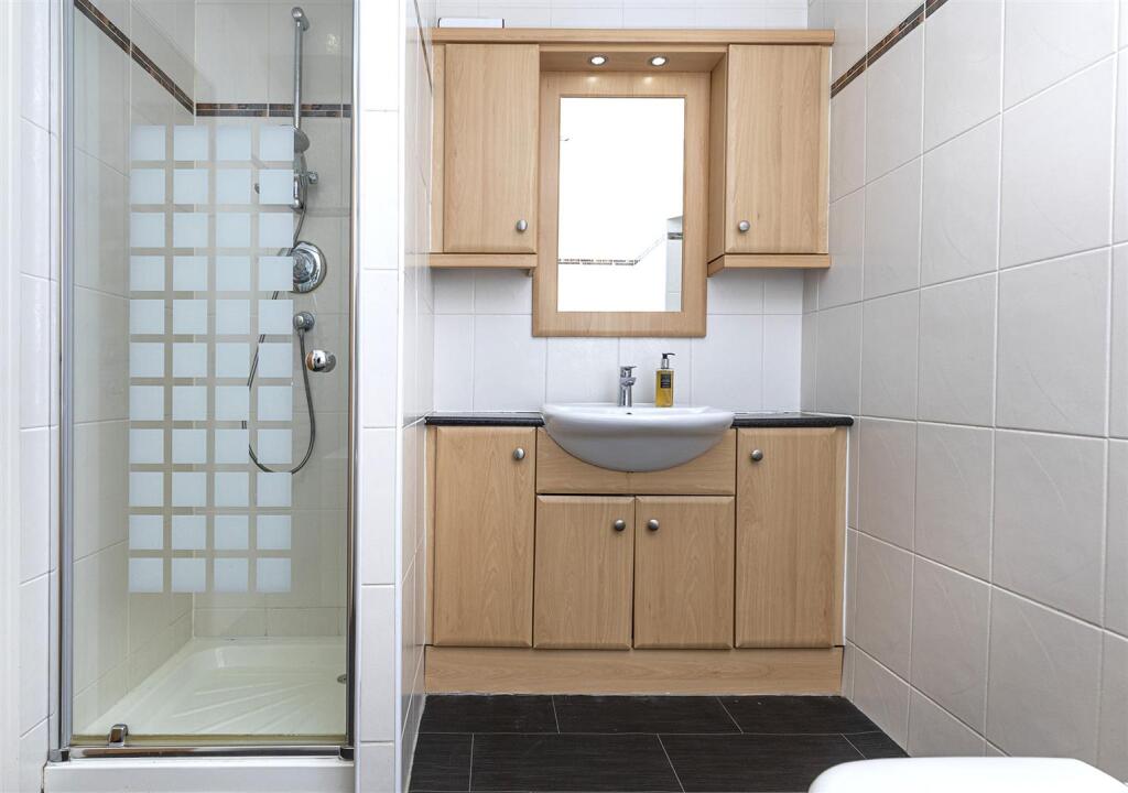 Bramleys Estate Agents - Crow Lees Gardens (34).jp