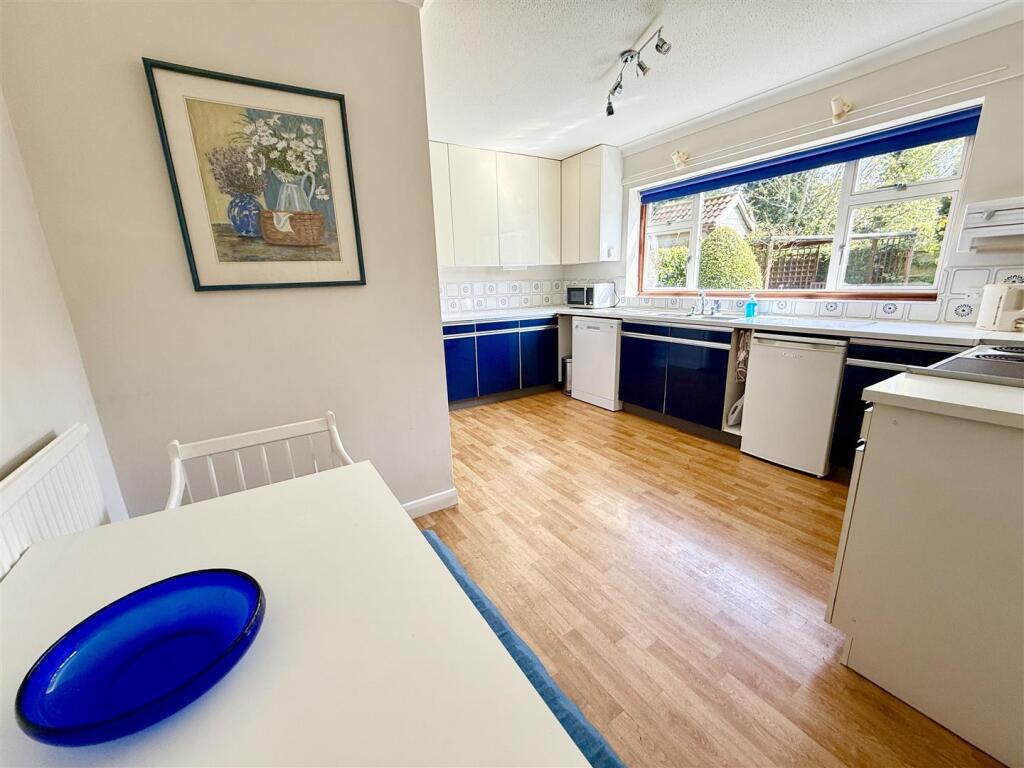 kitchen breakfast room