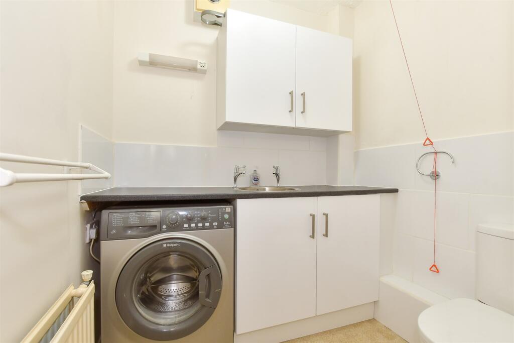 Cloakroom/Utility Room