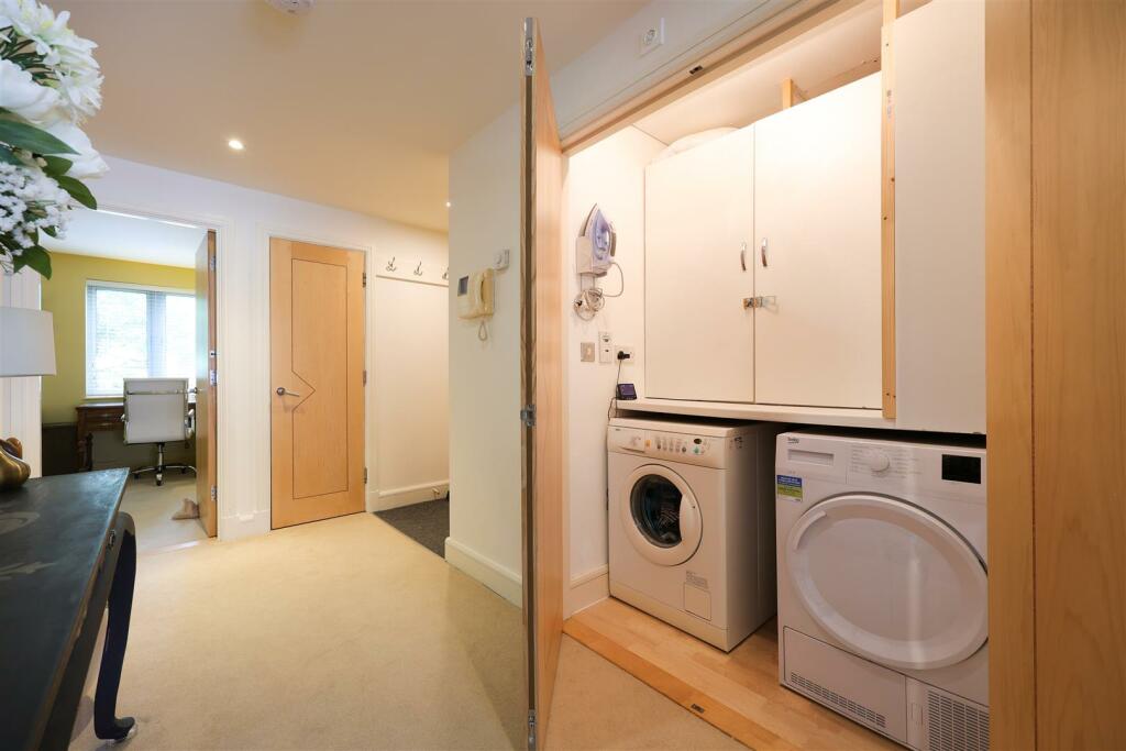 7 Capricorn Place 21.JPG