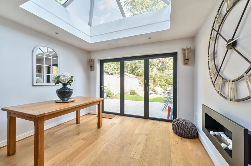 1333619-13-689319...