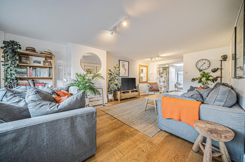 1383996-32-692717...