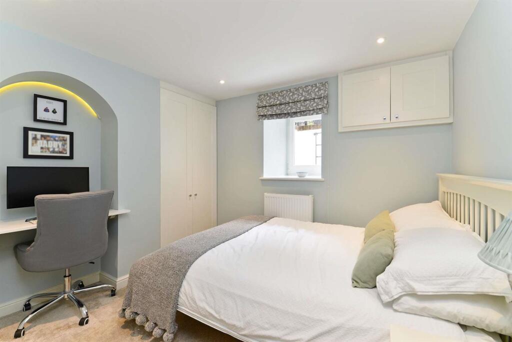 60 The Mount (26)-1920.jpg