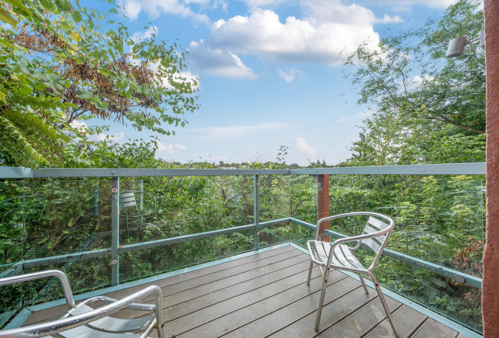 1349247-6-68b973c...