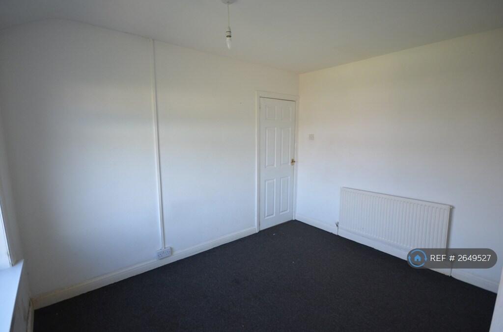 Large Back Bedroom