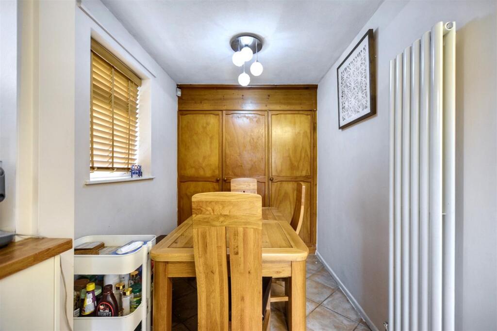 Kitchen Diner_3.jpeg