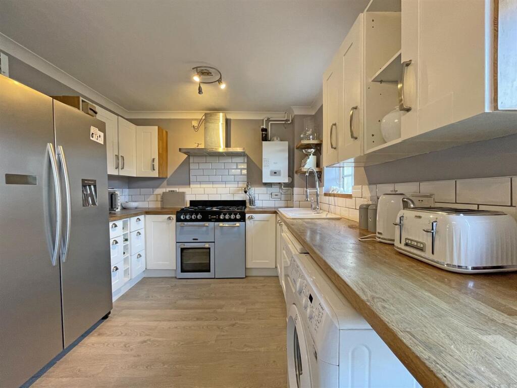 Temeraire Road 85 kitchen for inside...jpg