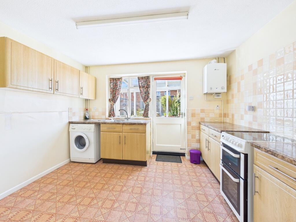 CAM01338G0-PR0137-STILL007