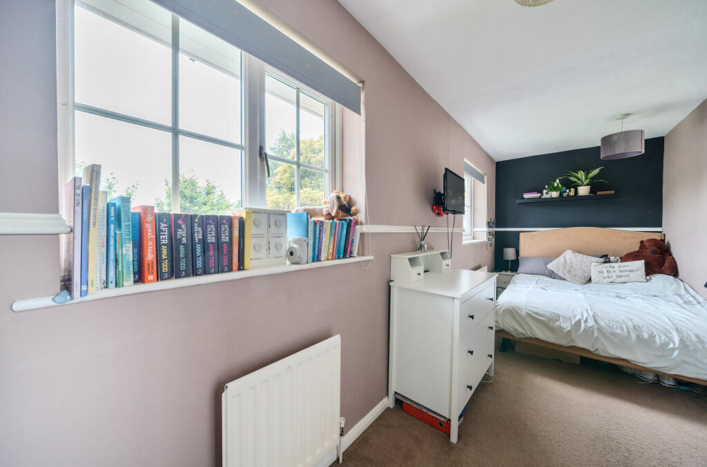 1305384-5-6847365...