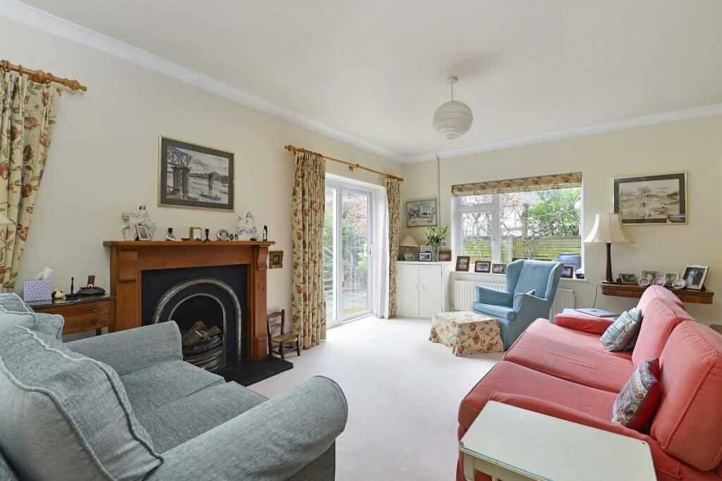 38 Summersbury Drive (14)-1920.jpg