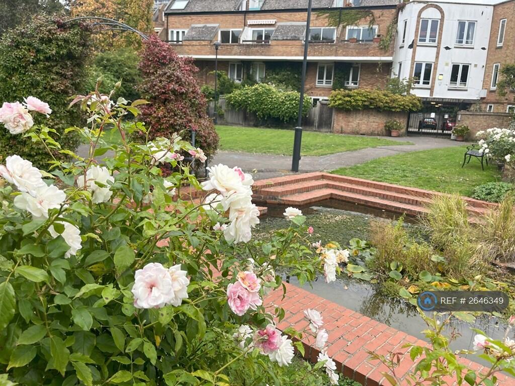 Private Communal Gardens