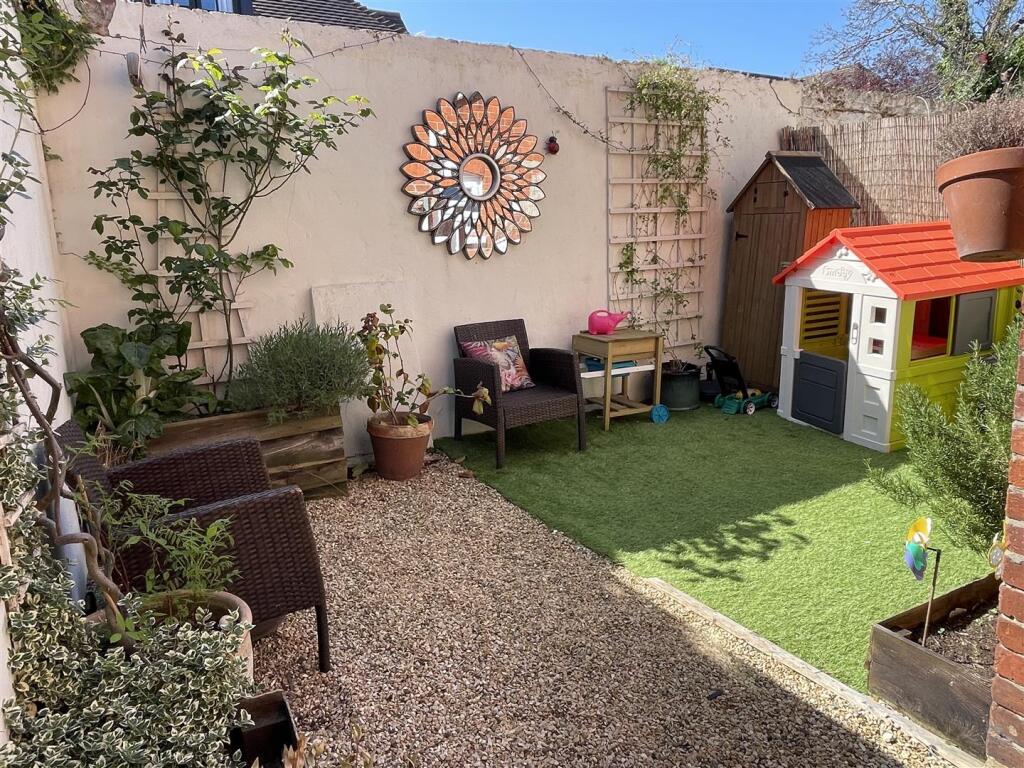 Garden 3.JPG