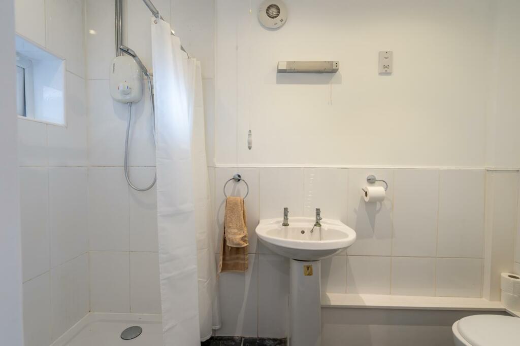 Ensuite.jpg
