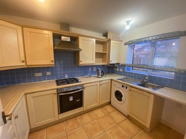 KITCHEN T202511181148.jpg