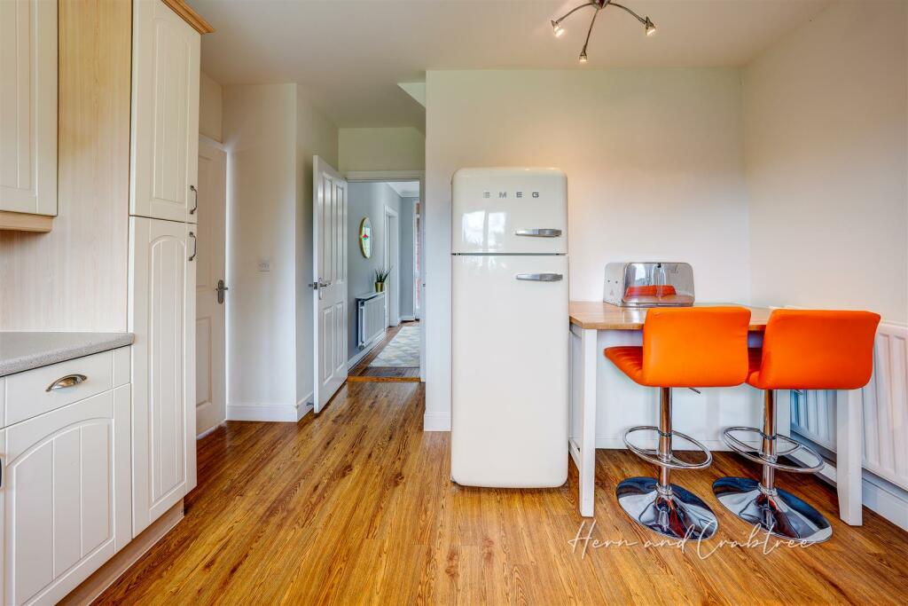 Page Drive, HernCrabtree (11).jpg